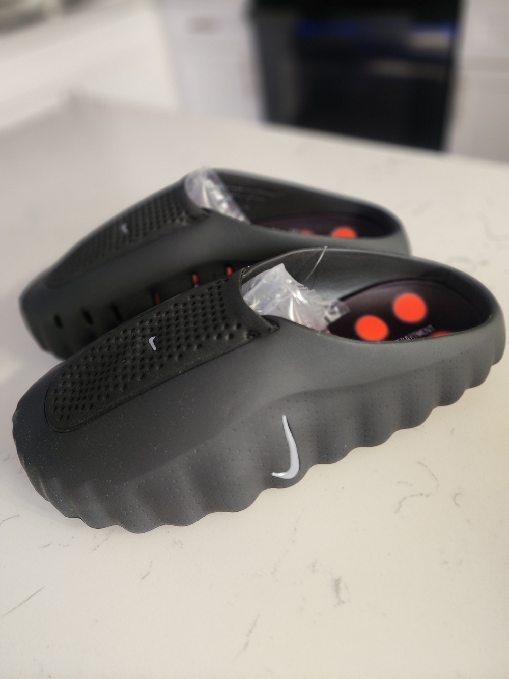 Nike Mind 001 Slip-On with Red Insole Dots